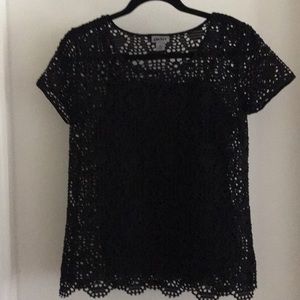 DKNY top size small